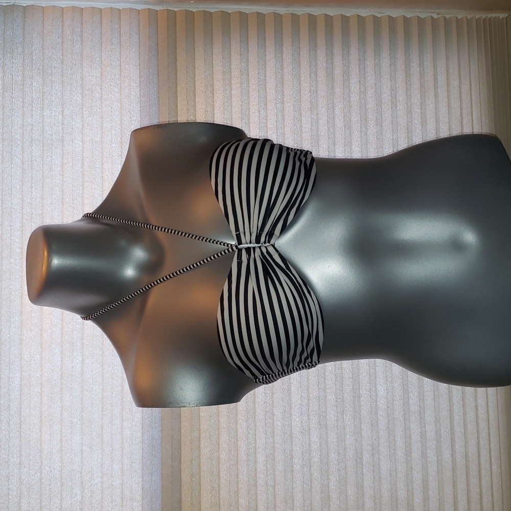 GAP Body Bikini Top - Size M